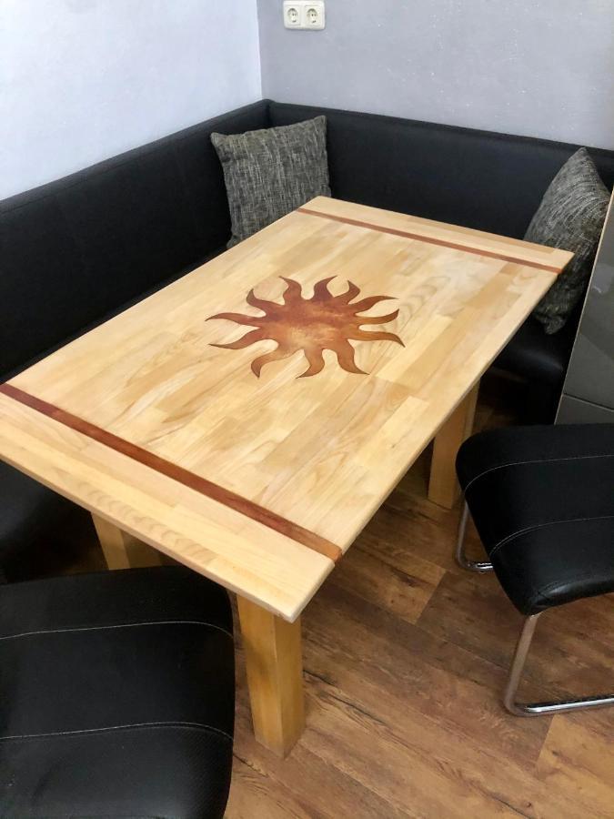 Delux Ferienwohnung Kunstgalerie Und Ilmradweg Kranichfeld Екстериор снимка